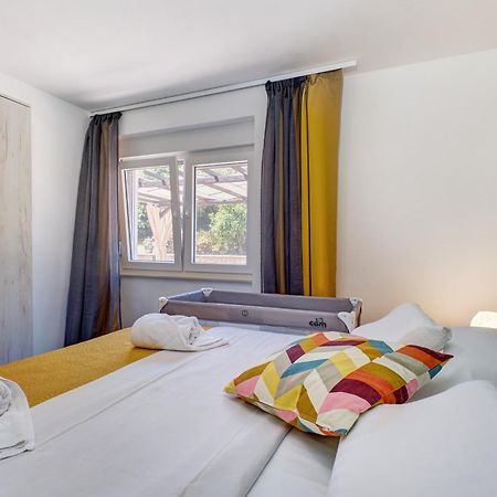 Providenca Accommodation مالي لوشينغْ المظهر الخارجي الصورة