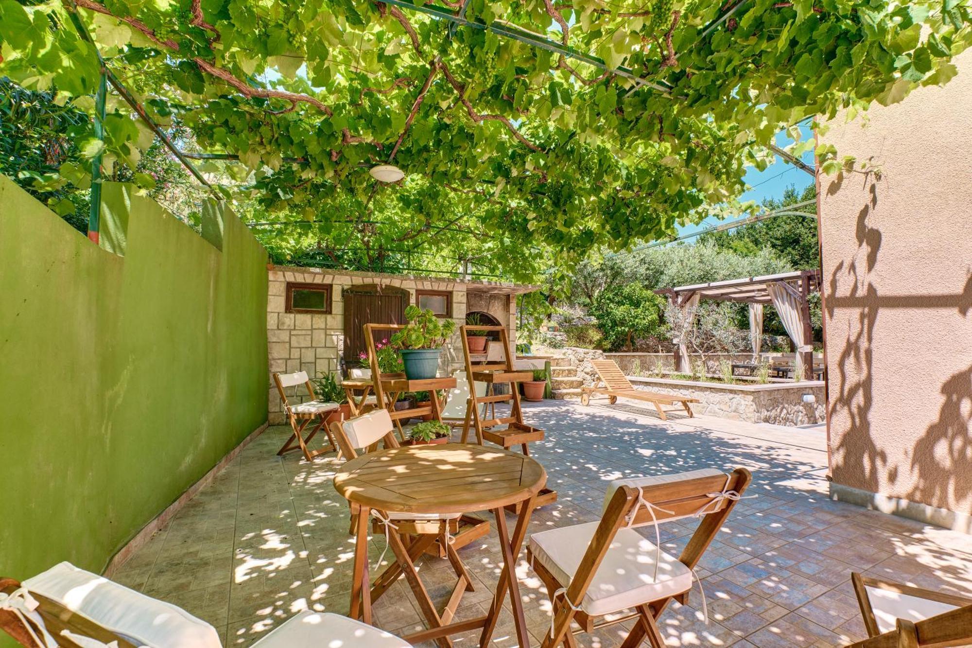 Providenca Accommodation مالي لوشينغْ المظهر الخارجي الصورة